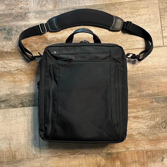 Bags Victorinox Swiss Army Laptop Bag Poshmark